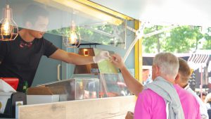 Vil du lave street food? Så bliv en del af Rebel Food, som arrangerer street food-markeder i København og omegn