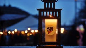 Få leveret street food til jeres firmafest, natmad, firmaarrangengement, firmajulefrokost fra Rebel Food