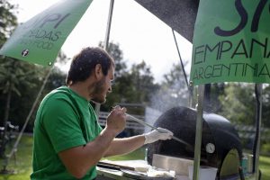 Jipi Empanadas serverer empanadas og argentinsk street food på Rebel Food’s street food-markeder